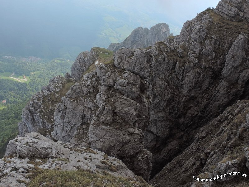 59 Ferrata MAURIZIO Anticima est Monte Alben.JPG -           